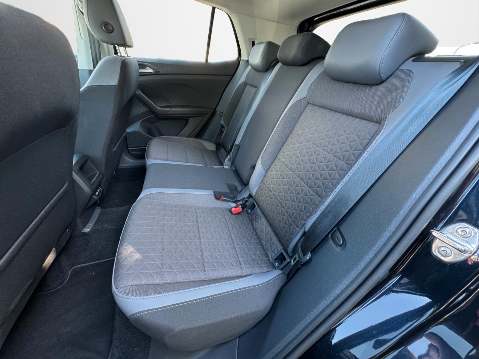 Volkswagen T-Cross R-Line *iQ Drive * ACC * Carplay