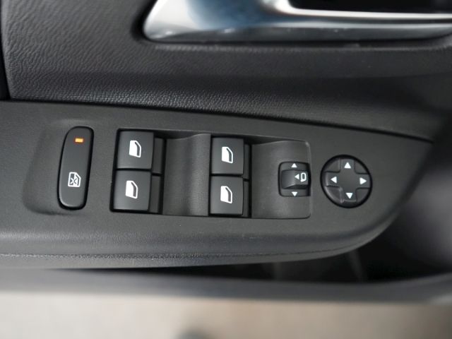 Corsa F FACELIFT+SITZHEIZUNG+LENKRADHEIZUNG+PARK
