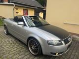 Audi A4 Cabriolet 2.5 TDI Navi Leder Klimatr 19"-Felg - Audi A4: Cabrio, 2.5