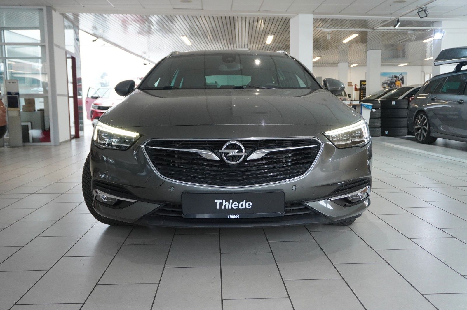 Fahrzeugabbildung Opel Insignia B ST 1.6D INNOV. NAVI/LED/KAMERA/SH/AHK