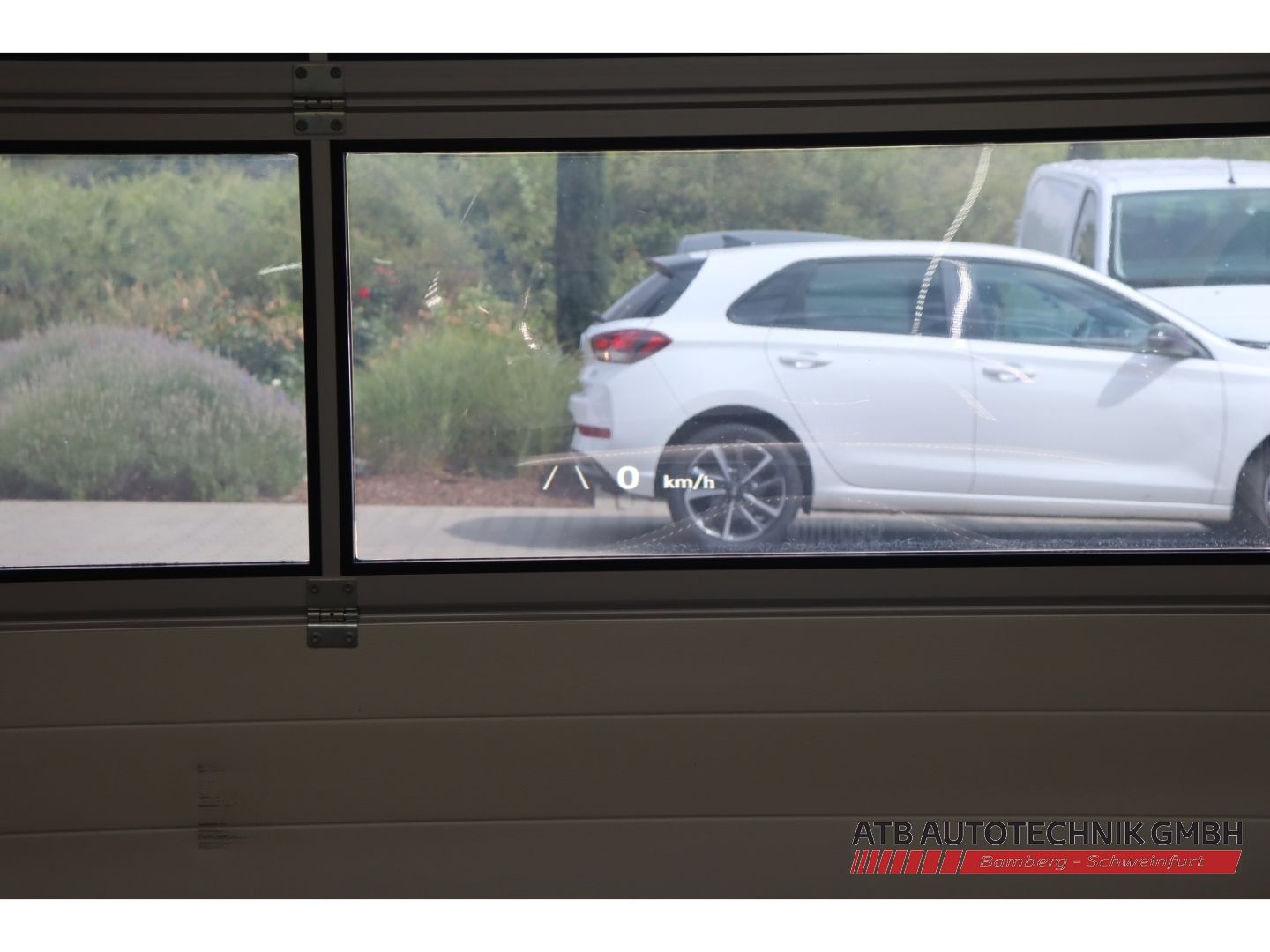 Fahrzeugabbildung Hyundai IONIQ 5 UNIQ 77,4 kWh 2WD 97,7% SOH HUD Navi Sou
