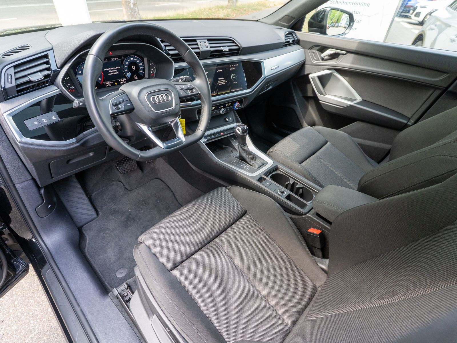 Audi Q3 Sportback 45TFSI e Stronic LED PANO SHZ VC foto 12