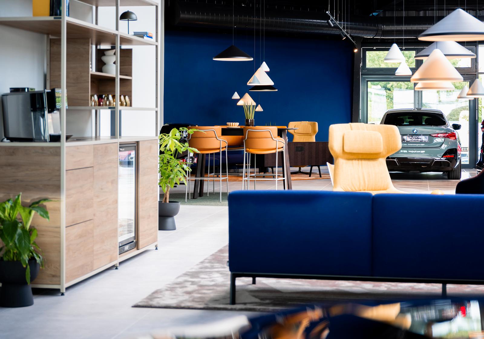 showroom-image-main
