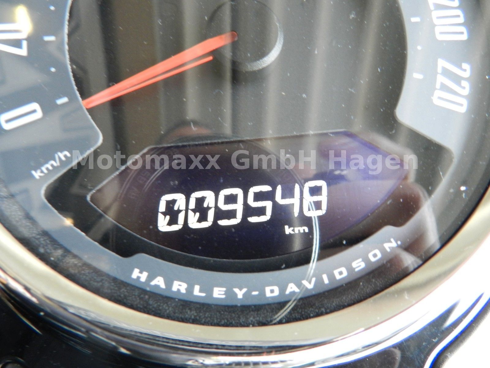 Fahrzeugabbildung Harley-Davidson Softail Slim Screamin Eagle Auspuff etc..