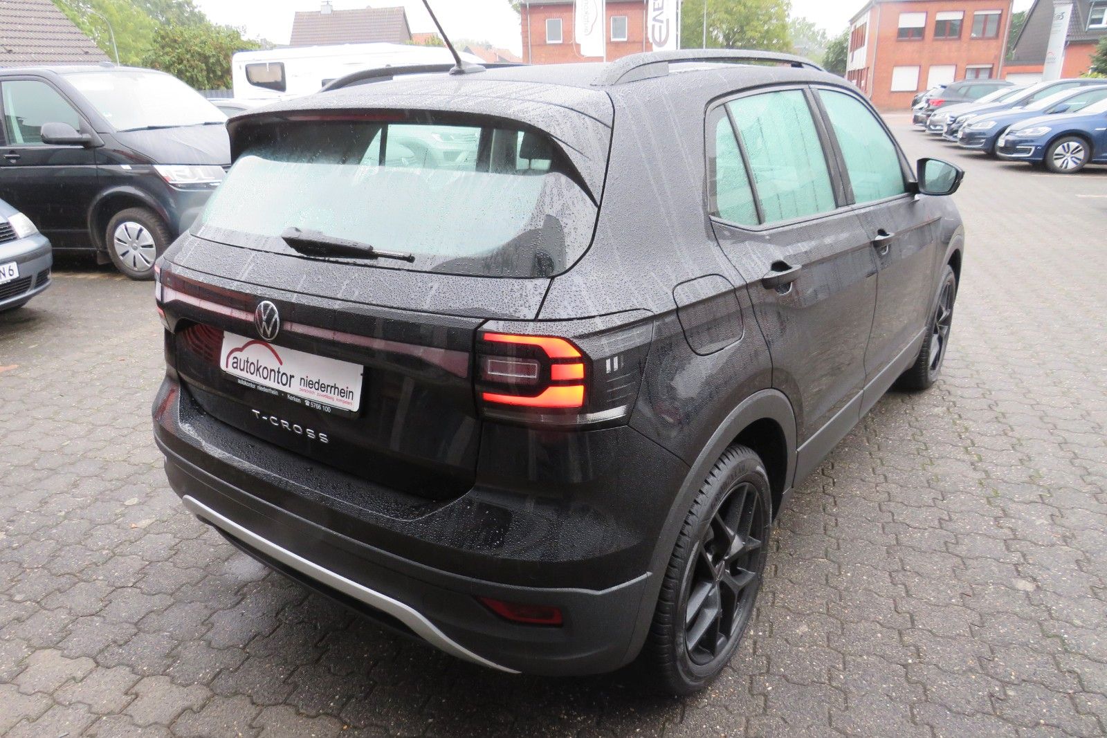 Fahrzeugabbildung Volkswagen T-CROSSLife LED SPORTP. SITZH. NAVI APP "AKTIONS