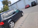 Volkswagen Toura Motor 1,6 in gutem Zustand - Volkswagen Touran: Motor