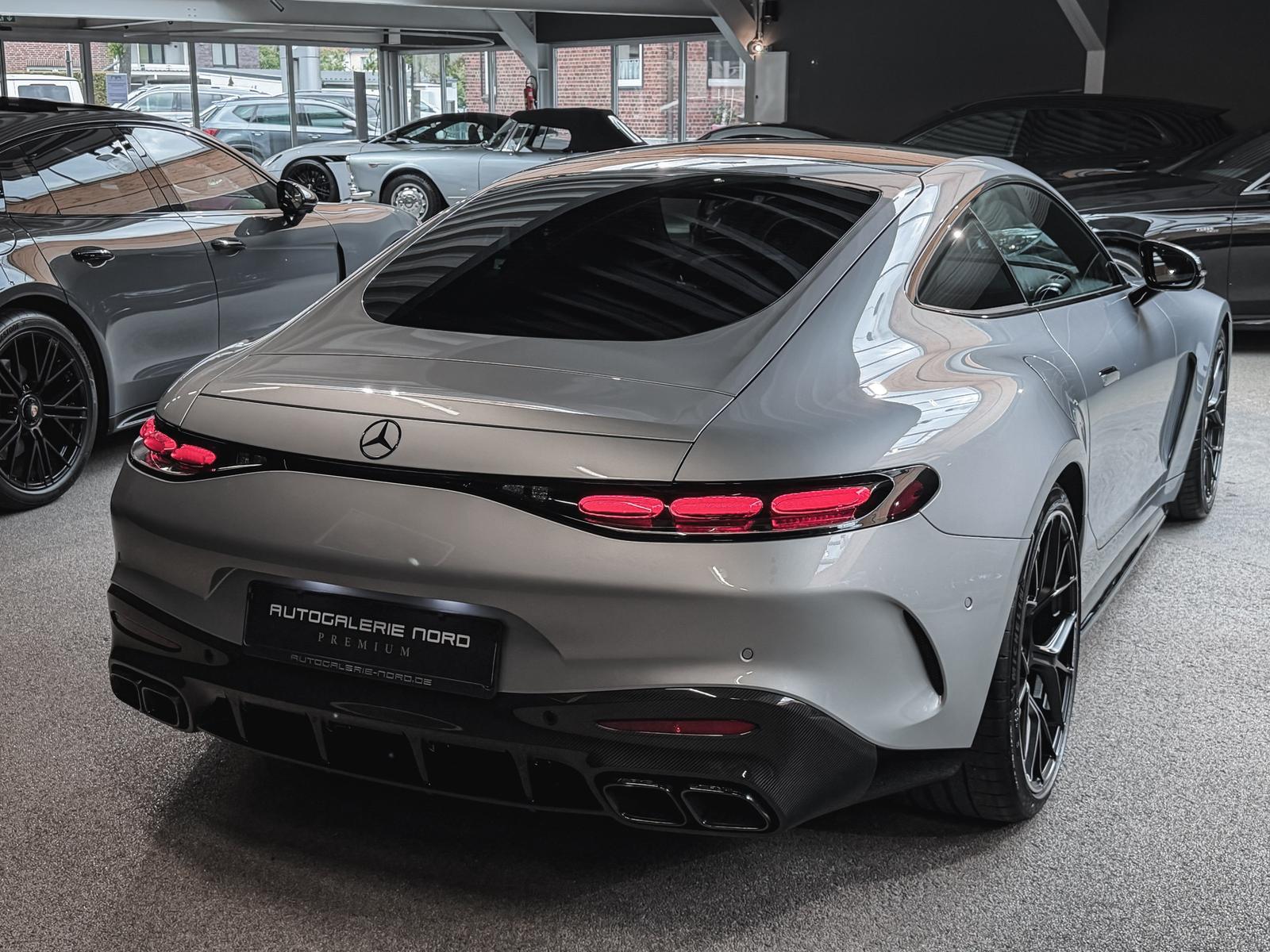 Mercedes-Benz AMG GT 63 4MATIC+ Coupe Premium Plus | Full Carb