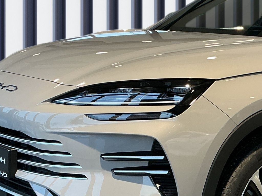 BYD SEAL U