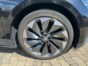 Fahrzeugabbildung SKODA Enyaq 60 Suite Leder LED 21"