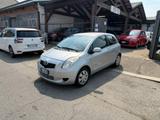 Toyota Yaris 1.4 D-4D 3 porte M-MT Navi - Toyota Yaris: Halbautomatik