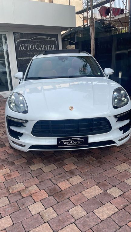 Image of Porsche Macan