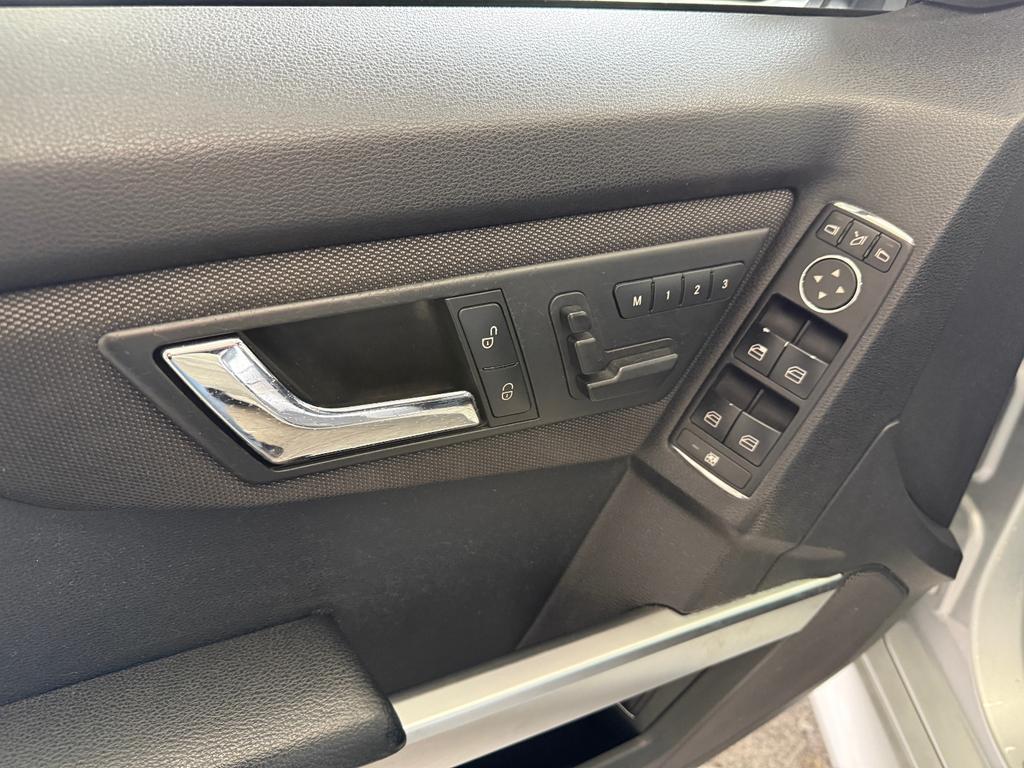 Mercedes-Benz GLK 320