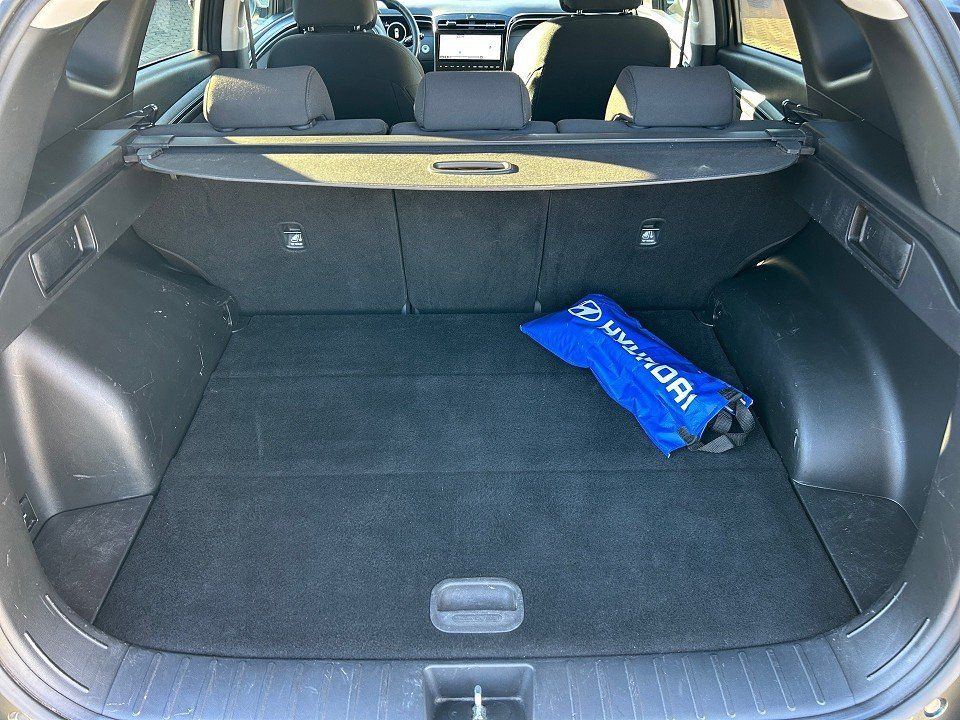 Fahrzeugabbildung Hyundai TUCSON 1.6 CRDi 7DCT TREND AHK 1HD GARANTIE9/27+