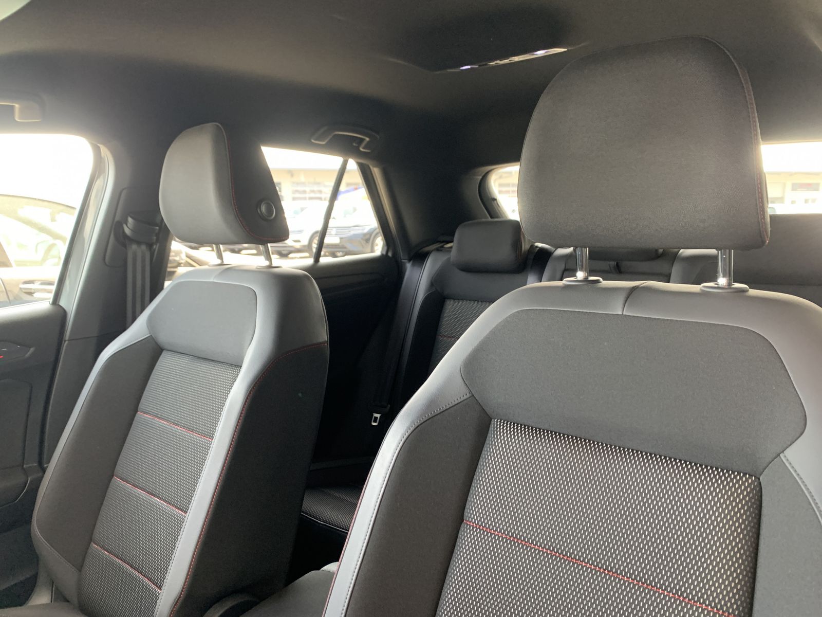 Fahrzeugabbildung Volkswagen T-Roc 1.5 TSI*Sport*Cam*LED*Side*Digital Cockpit
