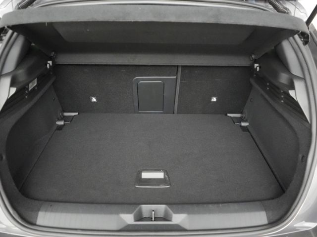 Astra L LIM ULTIMATE AT+ANHÄNGERKUPPLUNG+LED+NAV