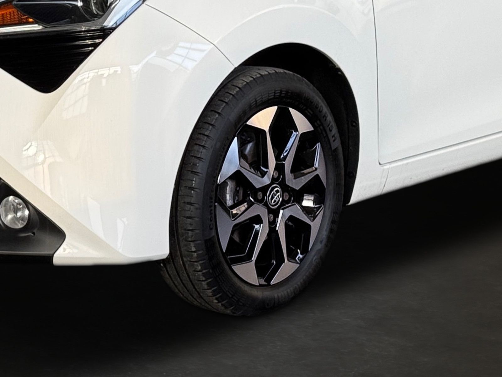 Fahrzeugabbildung Toyota AYGO x-play Team D