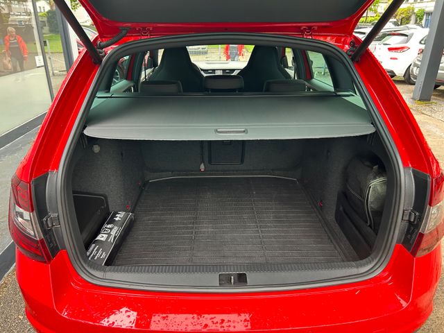 Fahrzeugabbildung Skoda Octavia Combi RS 245+CarPlay+LED+Dig.Cockpit+AHK