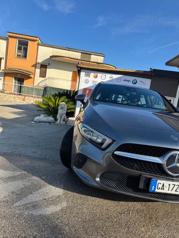 MERCEDES-BENZ Mercedes-benz A 180 d Automatic Business