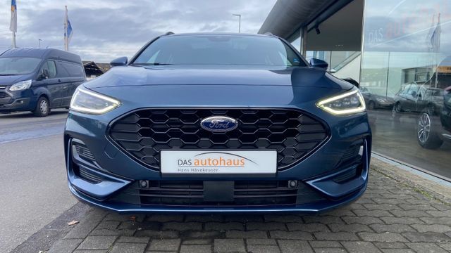 Fahrzeugabbildung Ford Focus Turnier ST-Line X, Styling*PANO*Matrix-LED