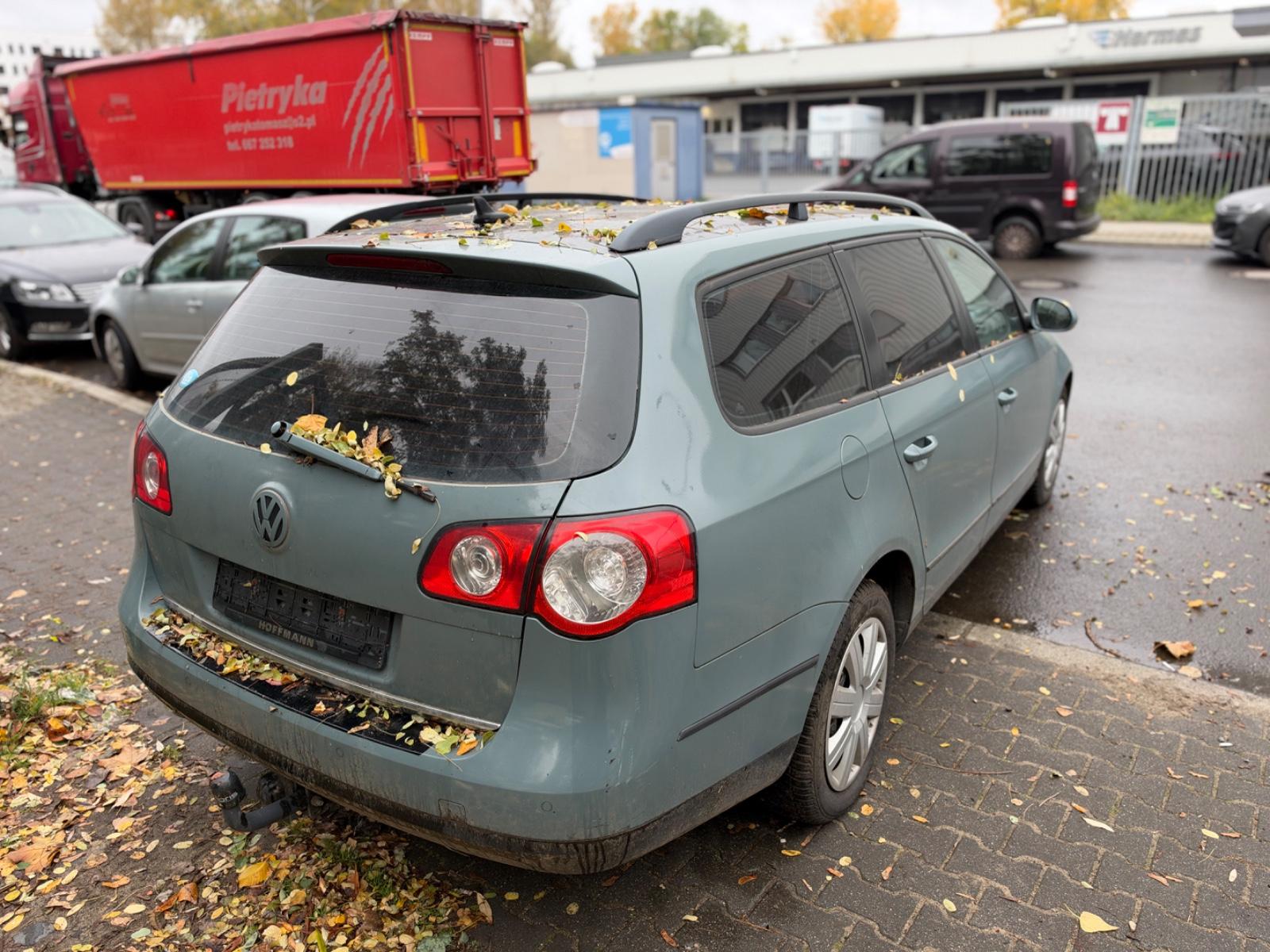 Volkswagen Passat 2009 — салон