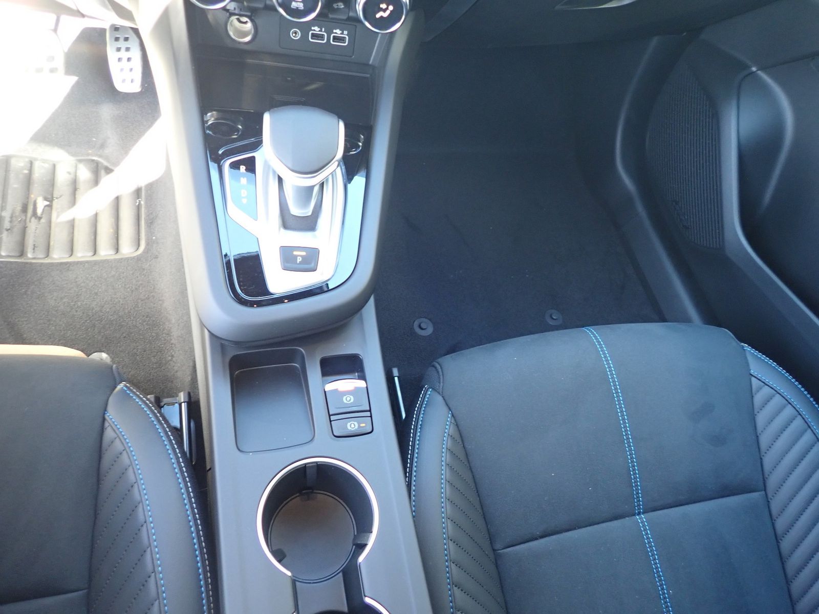 Fahrzeugabbildung Renault Arkana ESPRIT ALPINE Mild Hybrid 160 EDC