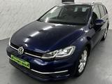 Volkswagen Golf Highline+ACC+Alcantara+Ambiente+LED+Massage - mit Benzin-Antrieb: Blau, Massagesitze, Kombi