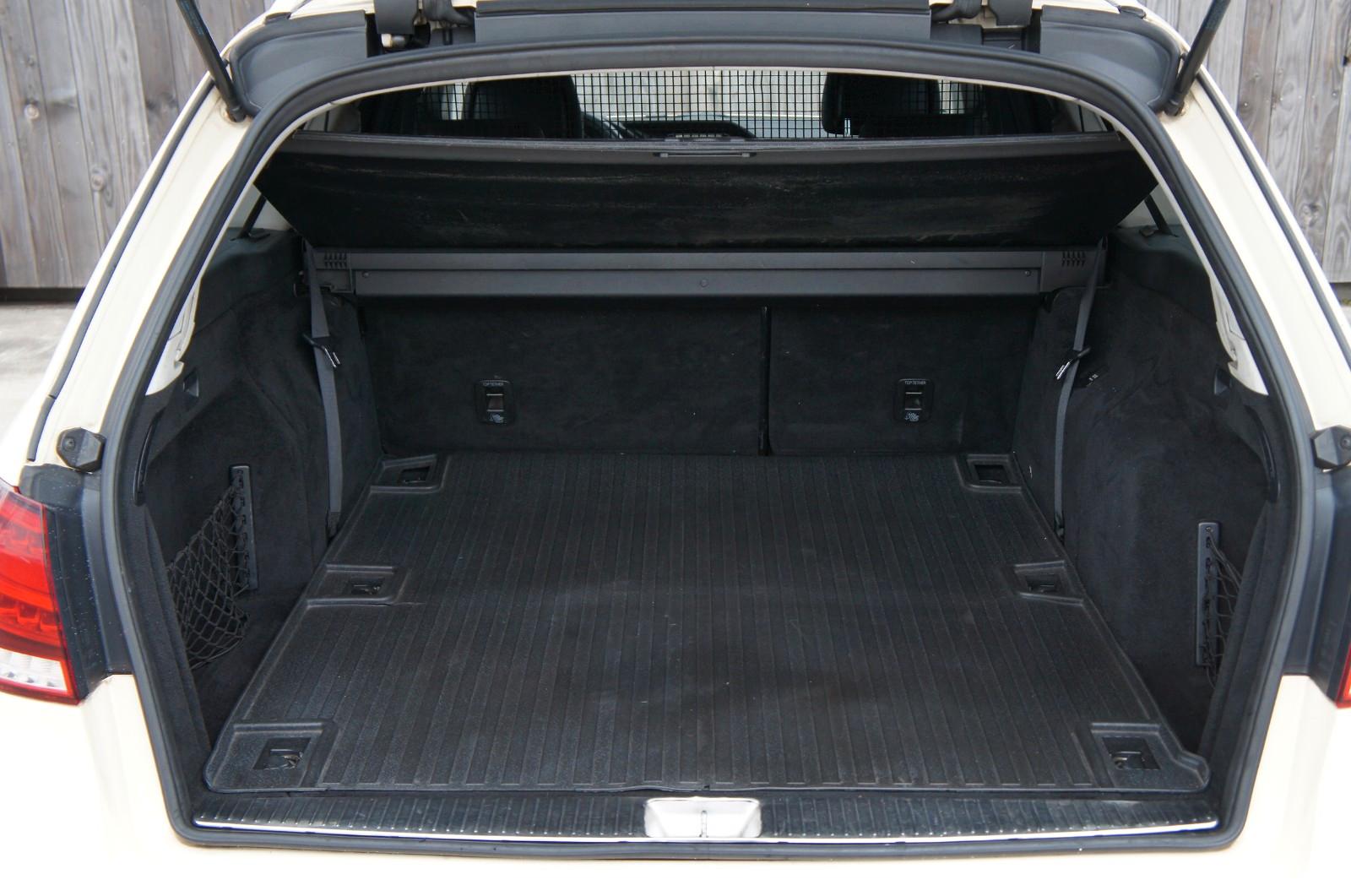 Mercedes-Benz E200 2014 — photo 8