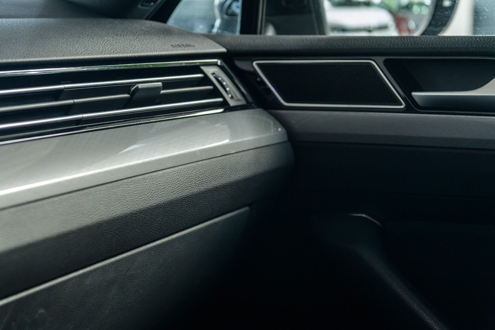 Fahrzeugabbildung Volkswagen Passat Business 2.0 TDI +Massage +Pano *Kamera