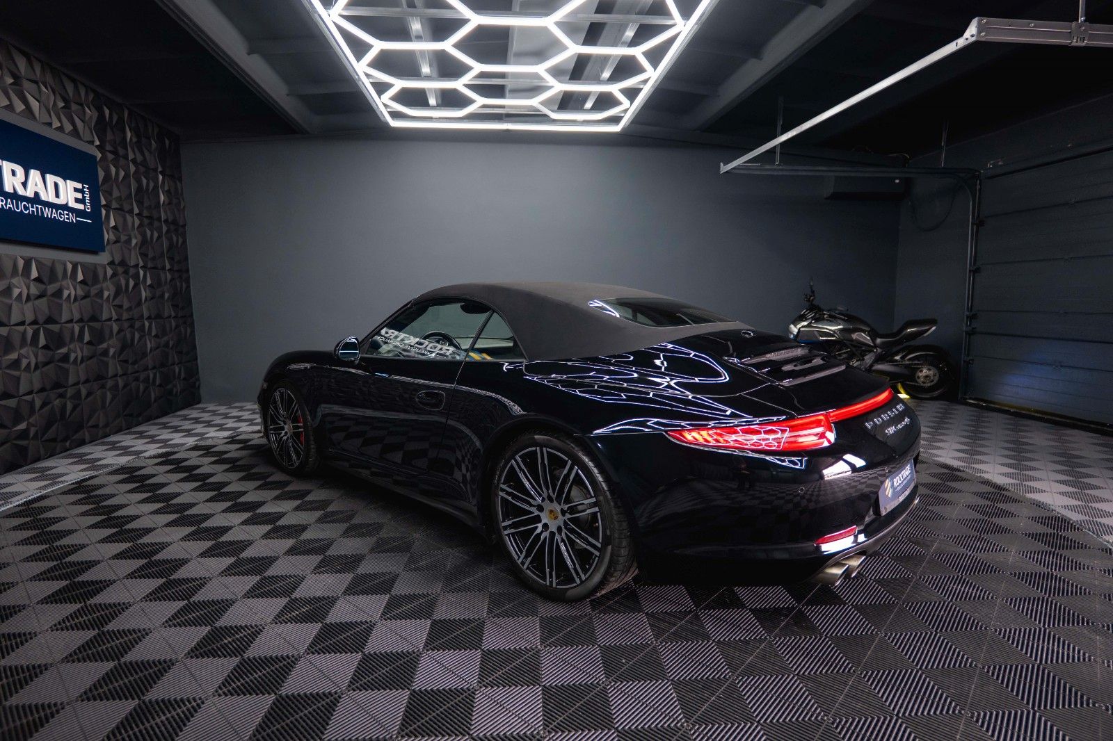 Fahrzeugabbildung Porsche 911 Carrera 4 S Cabriolet Sport Chrono Garantie