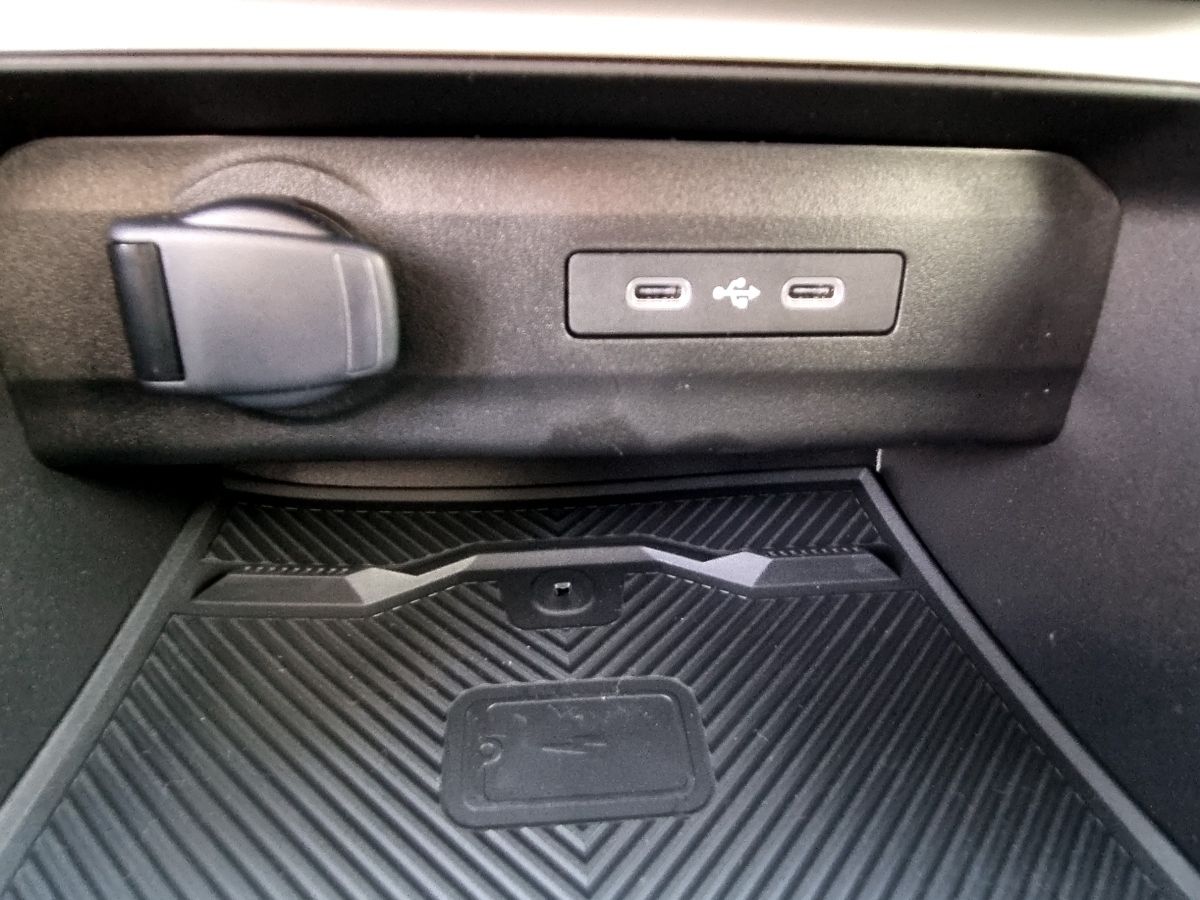 Fahrzeugabbildung Dacia Bigster Extreme HYBRID 155