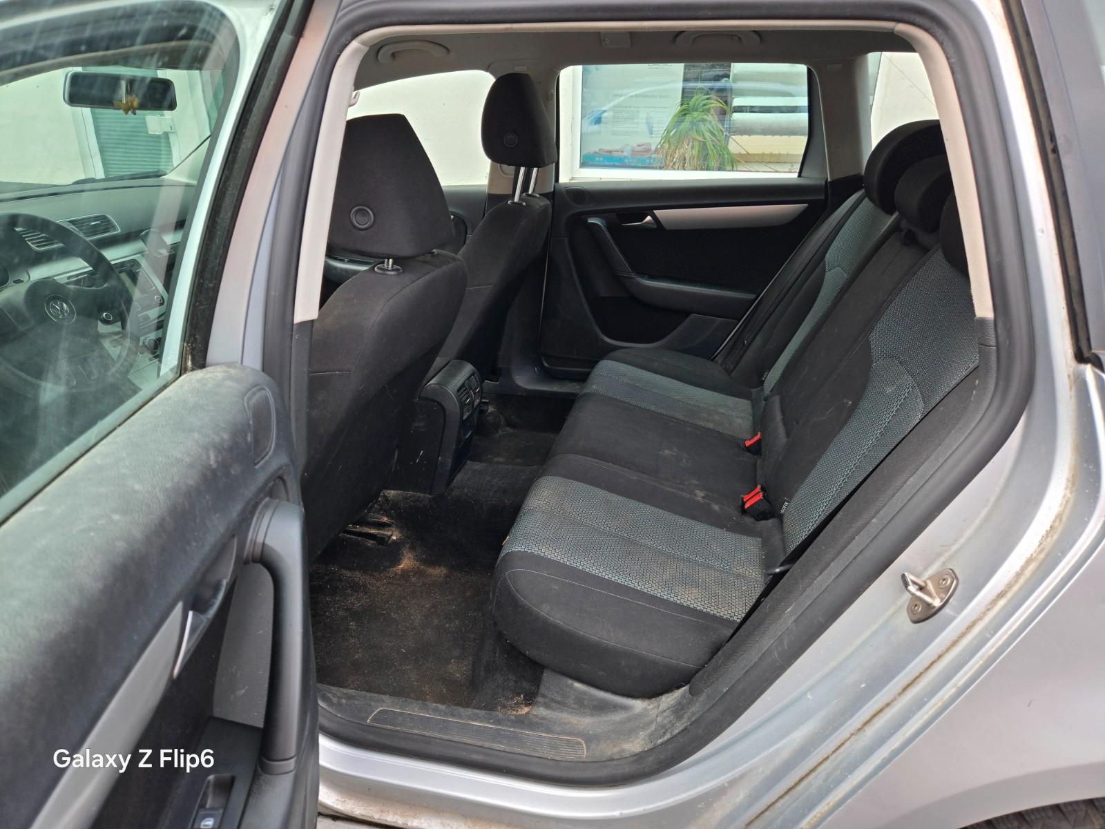 Volkswagen Passat 2013 — photo 14