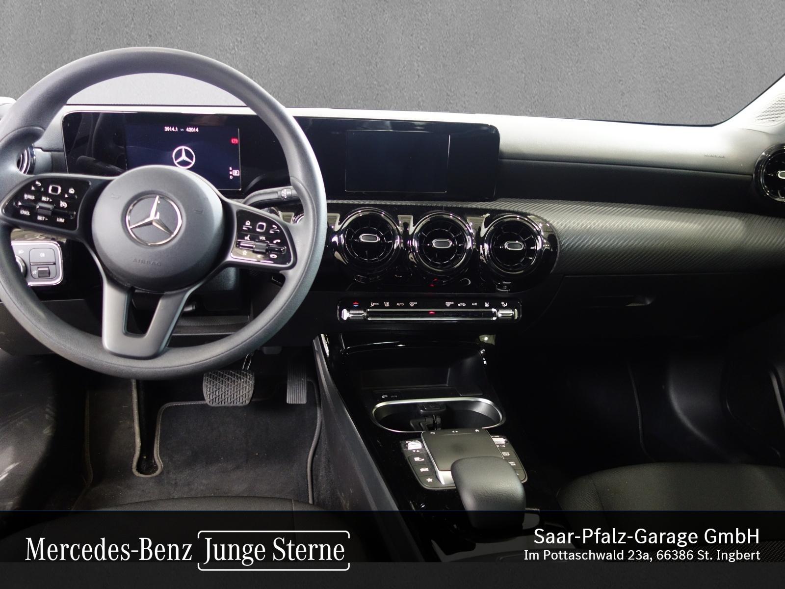Mercedes-Benz A 250 e CARPLAY*TOTW*LED*NAVI*SHZ*TEMPOMAT*DAB*