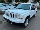 Jeep Patriot  2.0 North 4WD Automatik Klima Tüv 02/27 - Jeep Compass mit Benzin-Antrieb: Allradantrieb, Geländewagen, Automatik, 2.4
