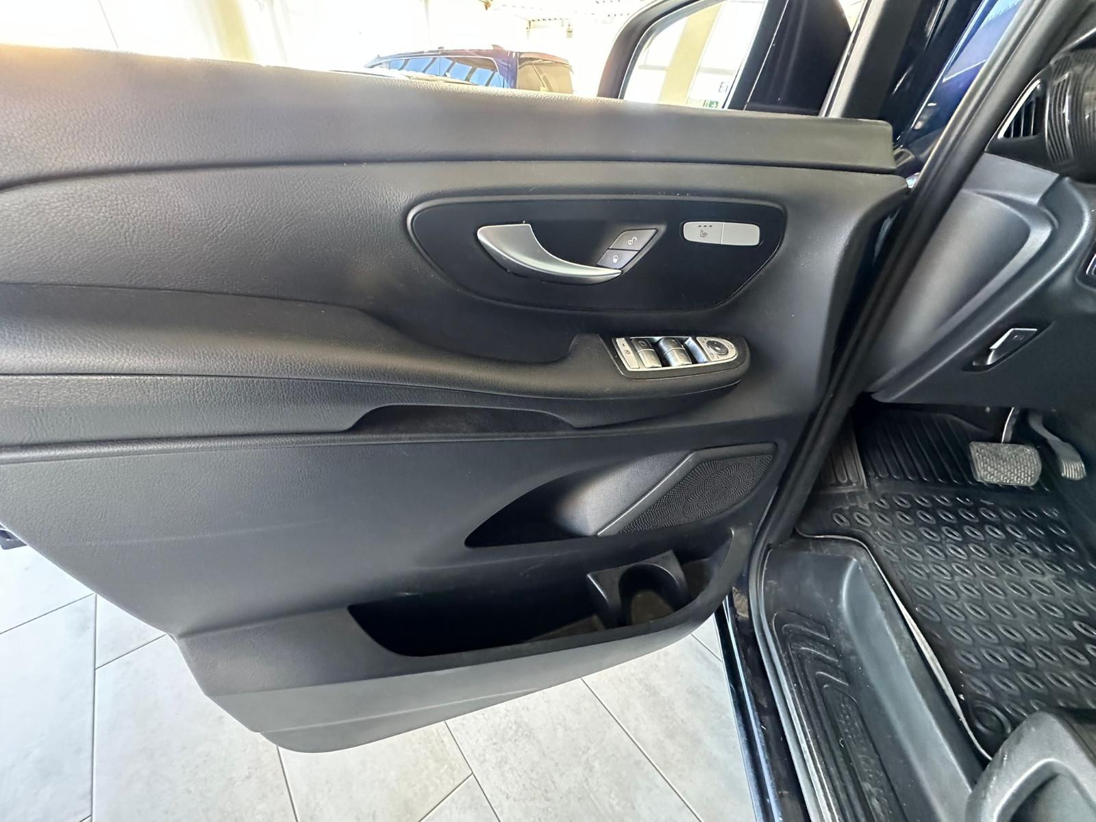 Mercedes-Benz V 250 Edition 7Sitze / AHK