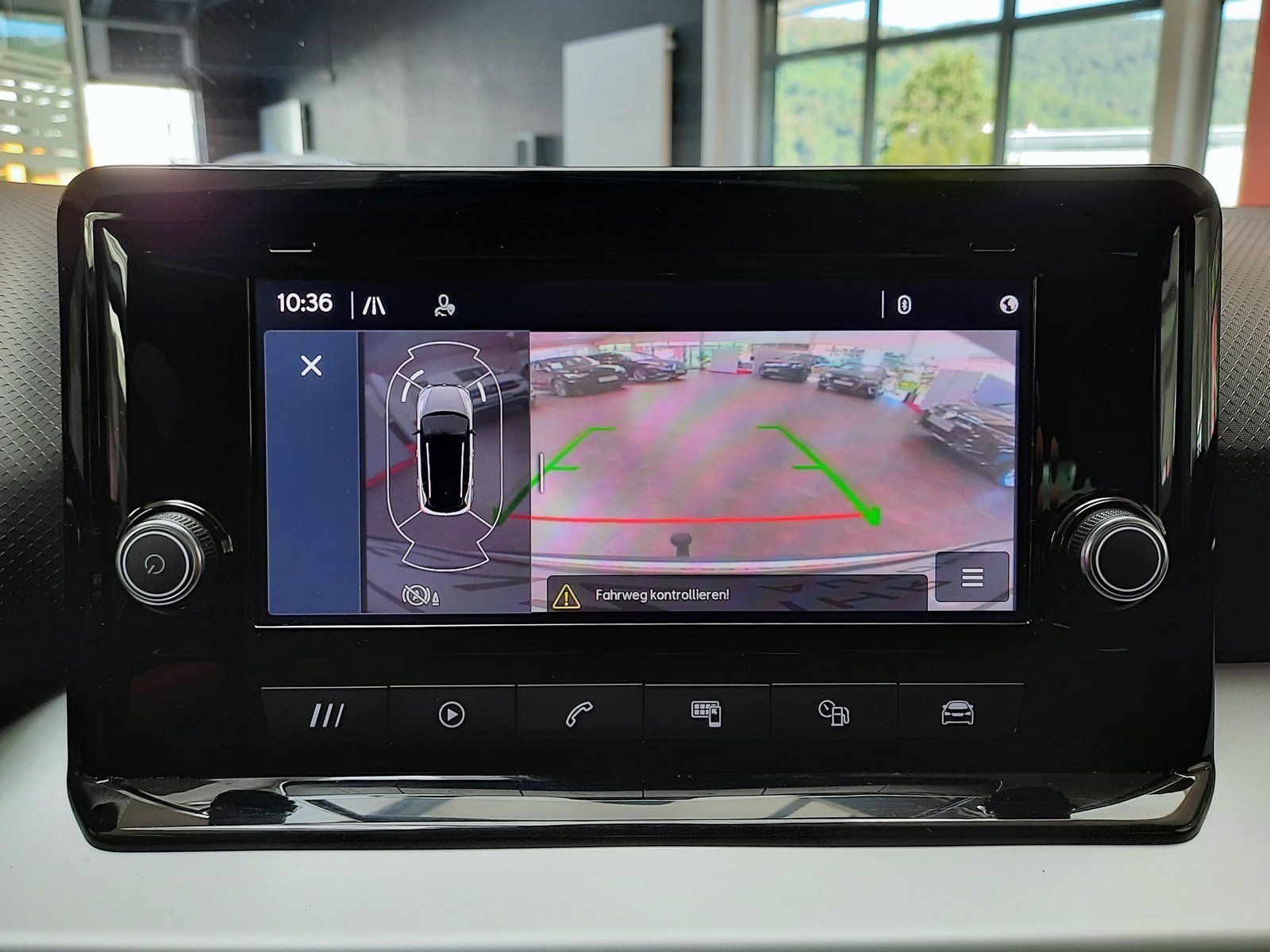Fahrzeugabbildung SEAT Arona FR TSI DSG *AHK*Cam*PDC*LED*Sitzhg*ACC*APP