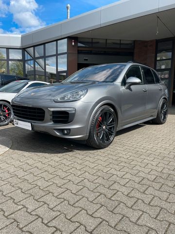 Porsche CAYENNE DIESEL SPORT DESIGN HINGUCKER