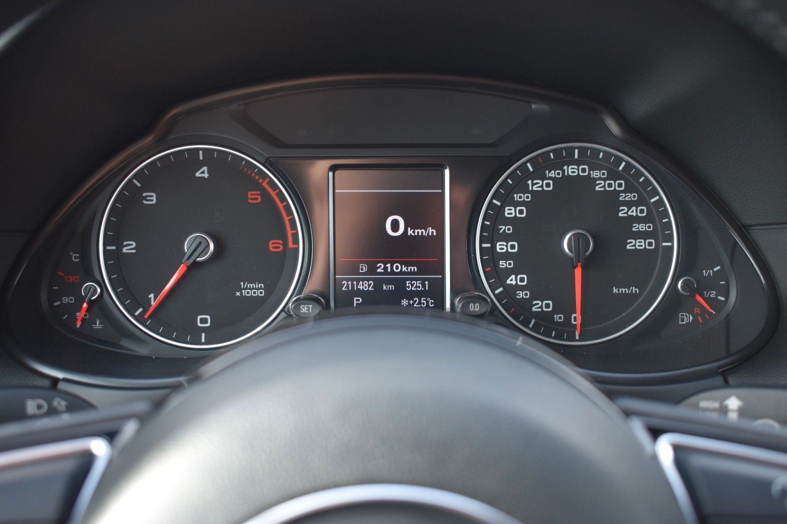 Fahrzeugabbildung Audi Q5 2.0 TDI 130 kW quattro S Line AHK  20*