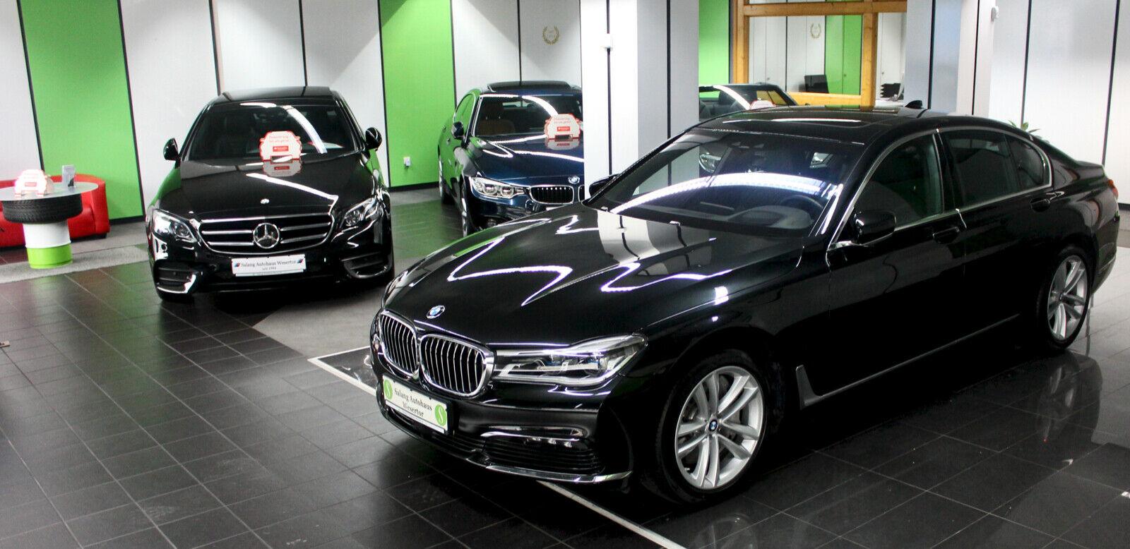 showroom-image-main