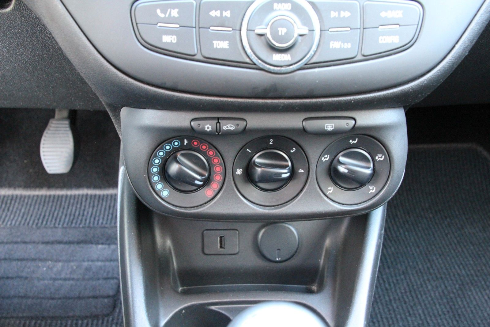 Fahrzeugabbildung Opel Corsa Edition