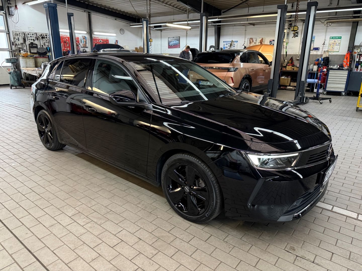 Fahrzeugabbildung Opel Astra 1.6 Turbo Edition Plug-in-Hybrid
