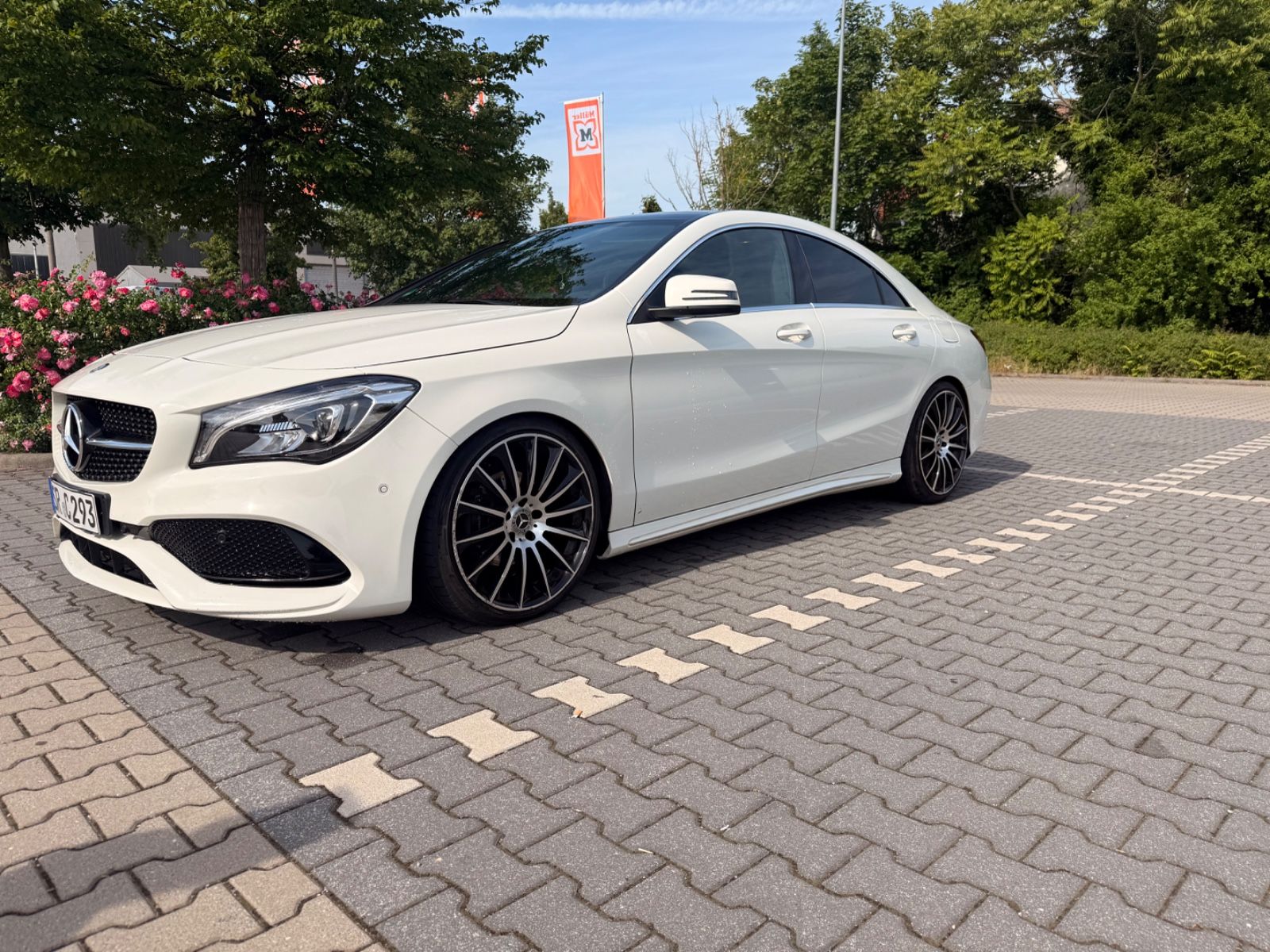 MERCEDES-BENZ CLA 200 AMG Line AMG Line