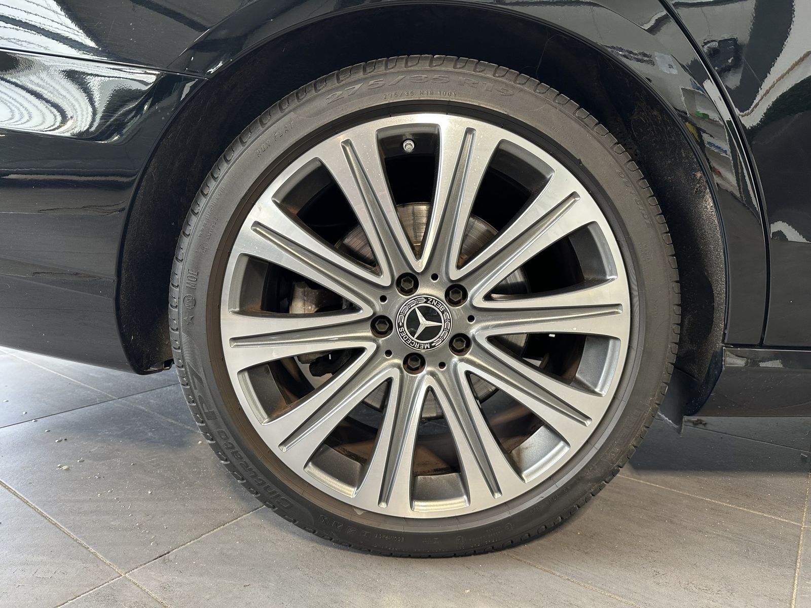 Fahrzeugabbildung Mercedes-Benz E 400d T Avantgarde 4Matic NAV+LED+KAM+19ZO+1HD