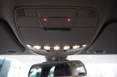 Fahrzeugabbildung Mercedes-Benz C 220 LIM. AMG LINE NAVI/LED/SH/ACC/PDC/BI-COLOR