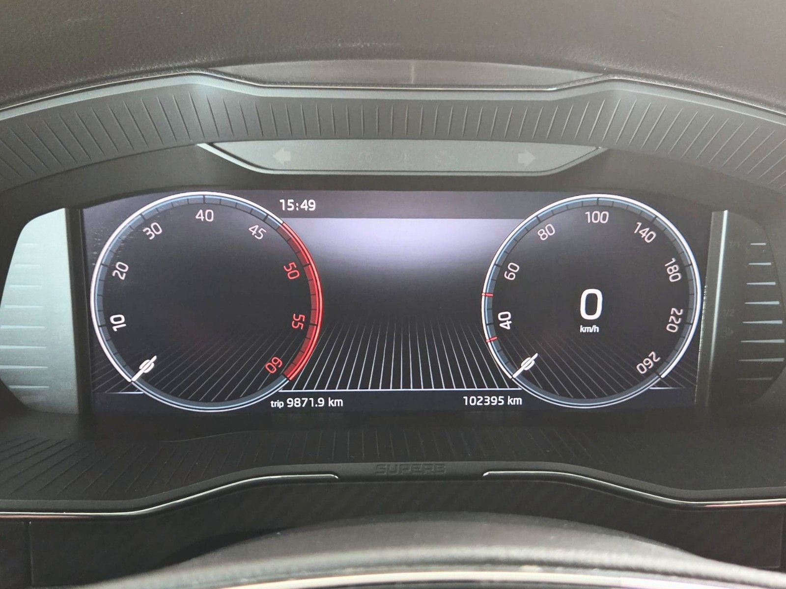 SKODA Superb — zdjęcie 14