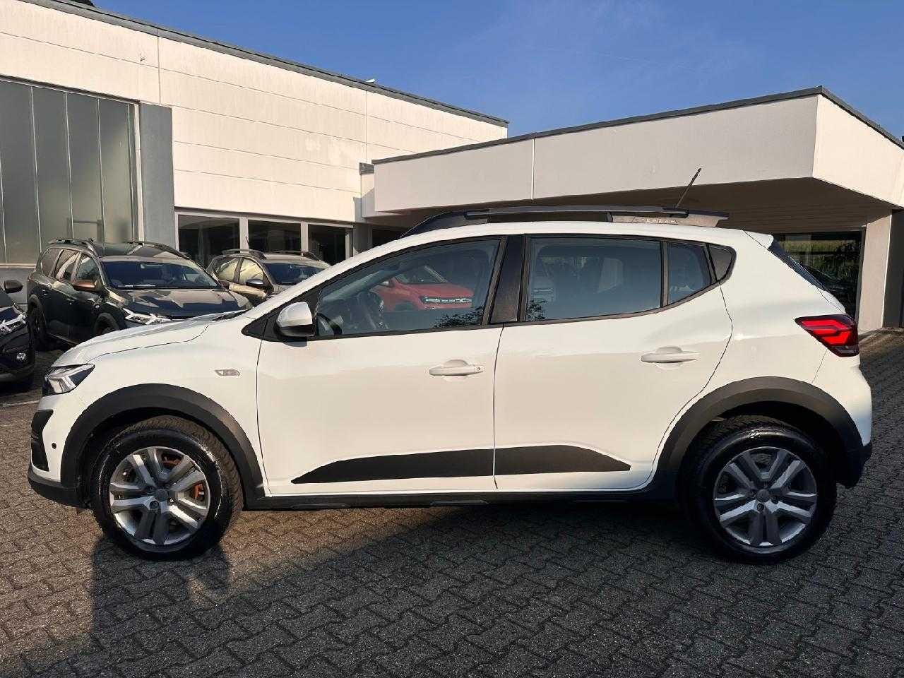 Fahrzeugabbildung Dacia Sandero Stepway Expression TCe 90 Automatik