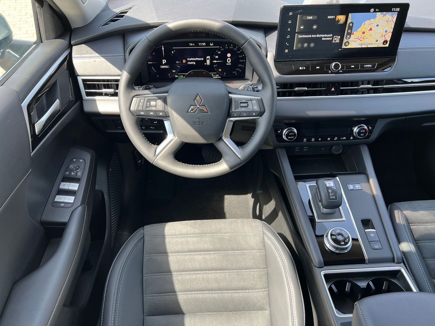 Mitsubishi Outlander - Bild 12