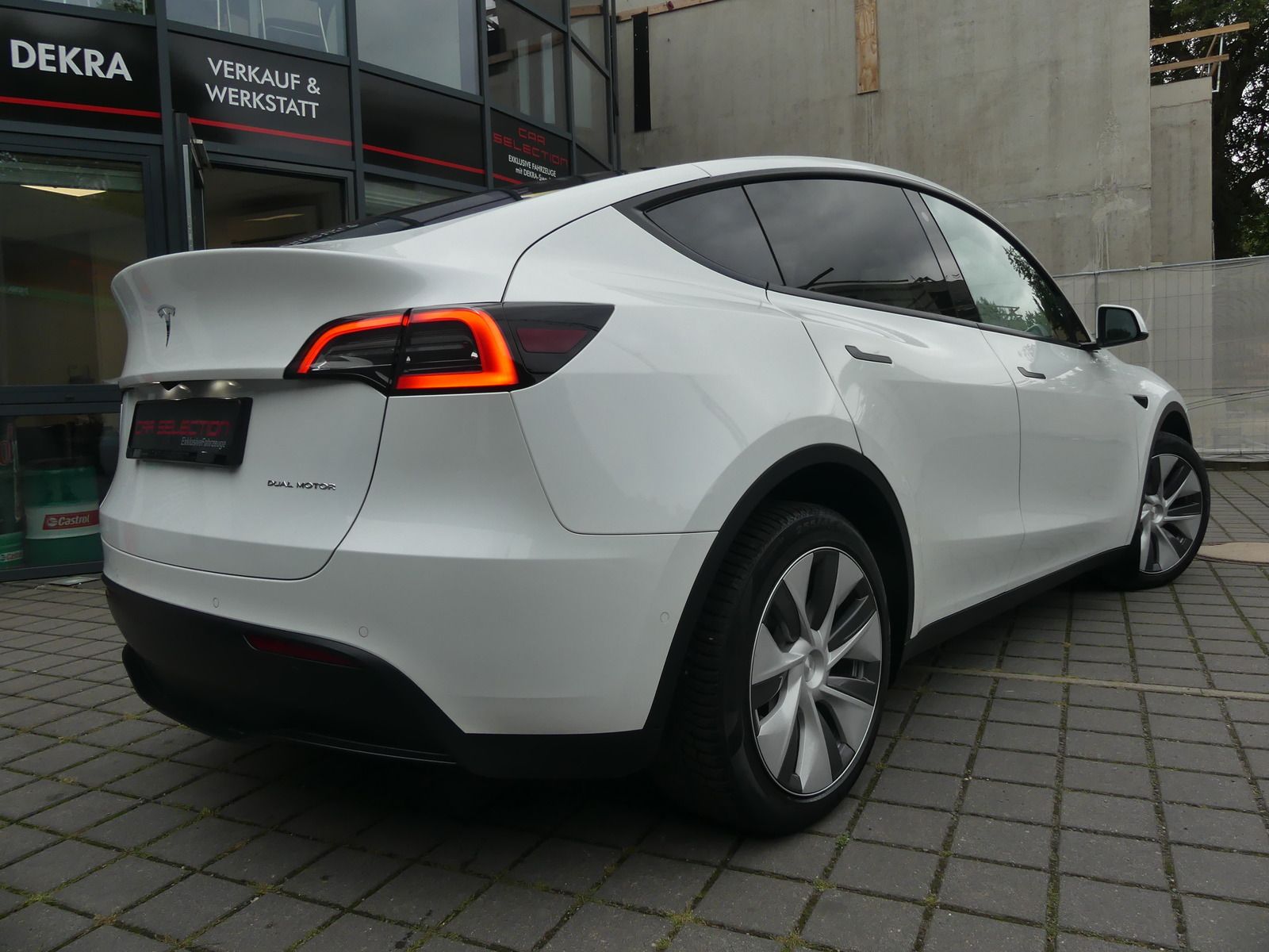 Tesla Model Y Long Range Dual AWD 378KW/PANO/LED/KAM foto 20