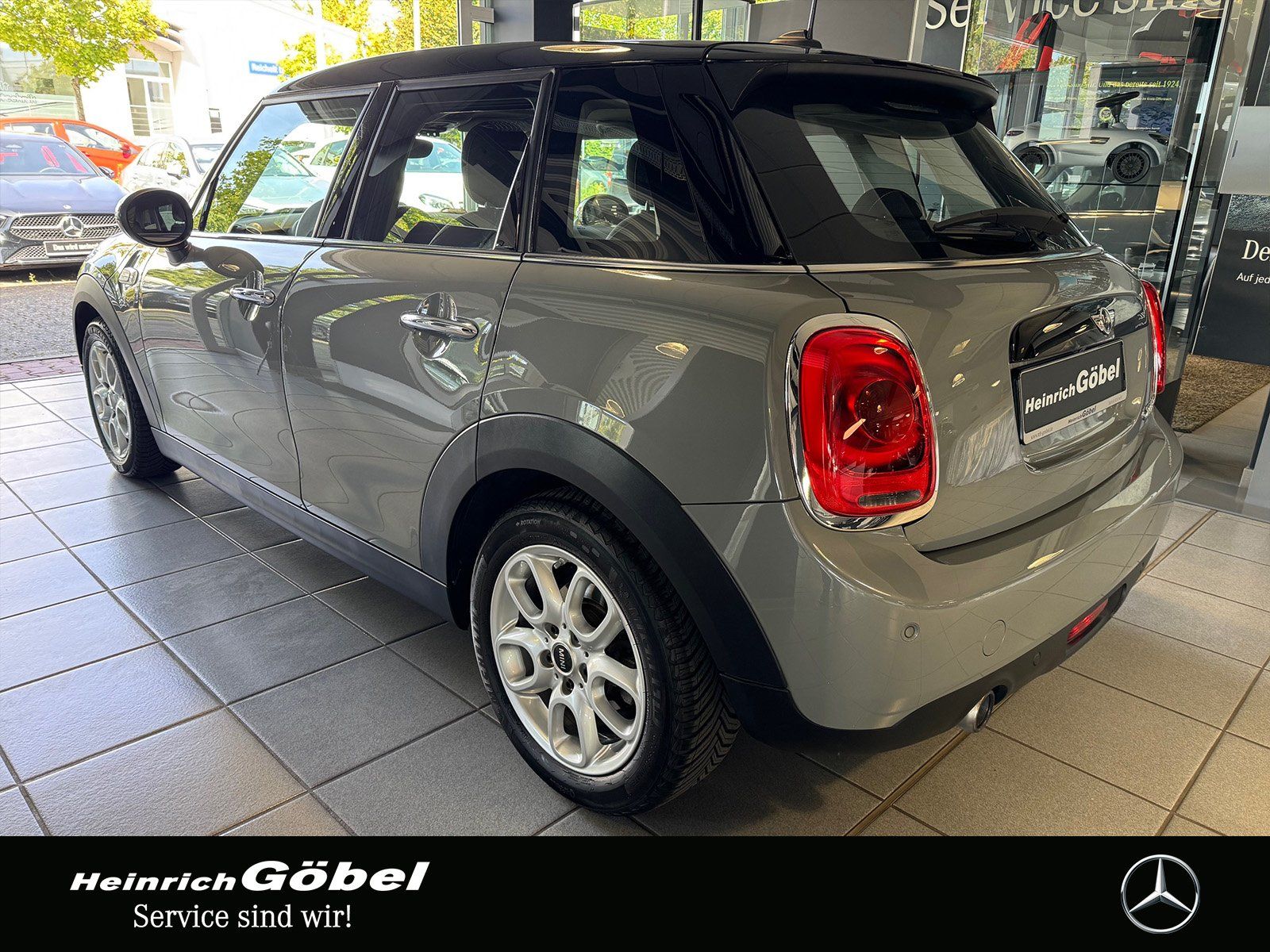 Fahrzeugabbildung MINI Mini Cooper