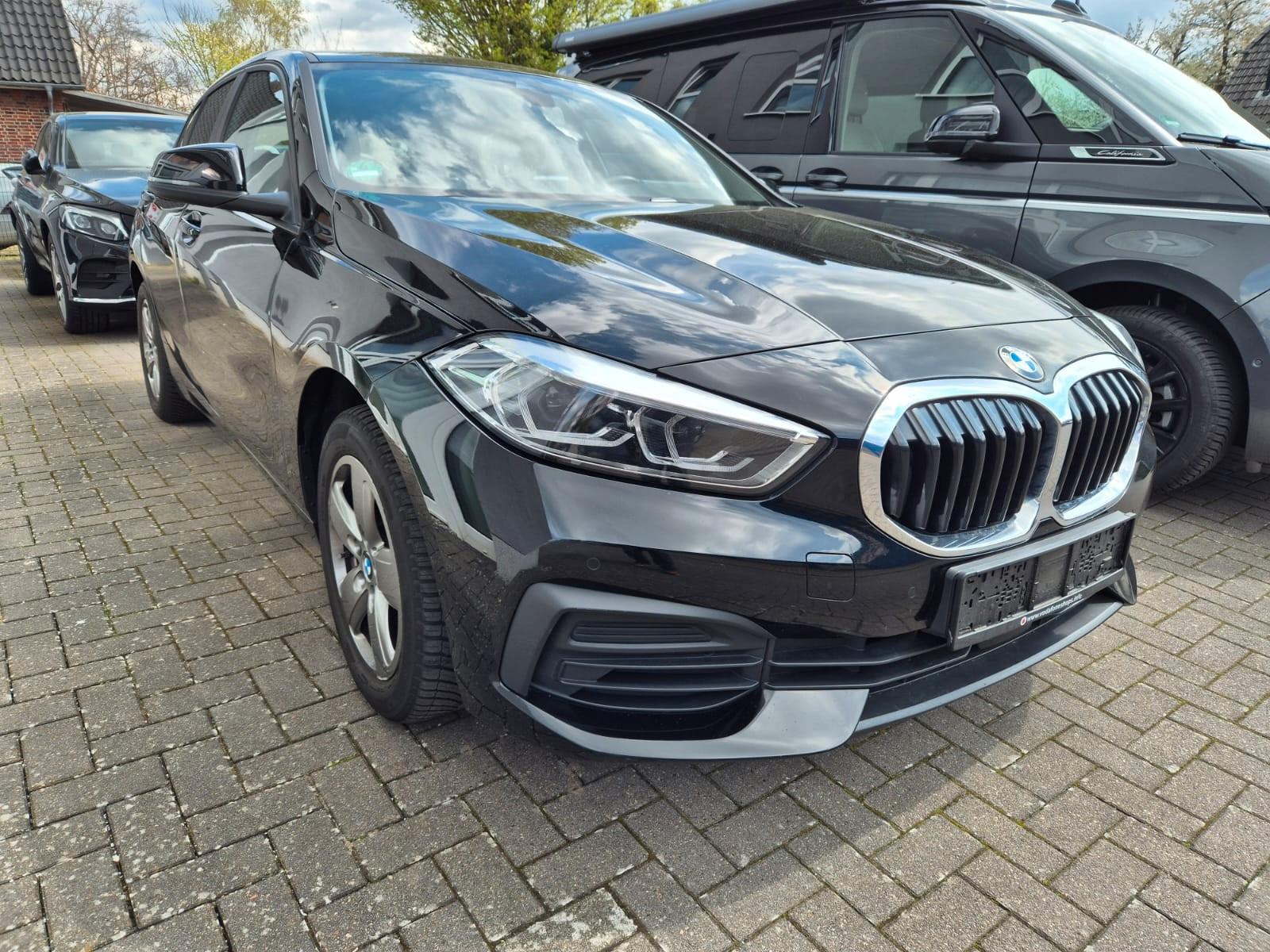 BMW 118 i Advantage.Limo.Live Cockpit Profess.Navi