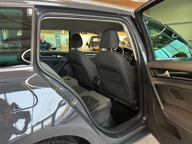 MYAUTOCENTER – Gebraucht- und Jahreswagen mit Werkstattservice in Pfaffenhofen Volkswagen Golf VII Variant Highline BMTStart-Stopp*Klima*